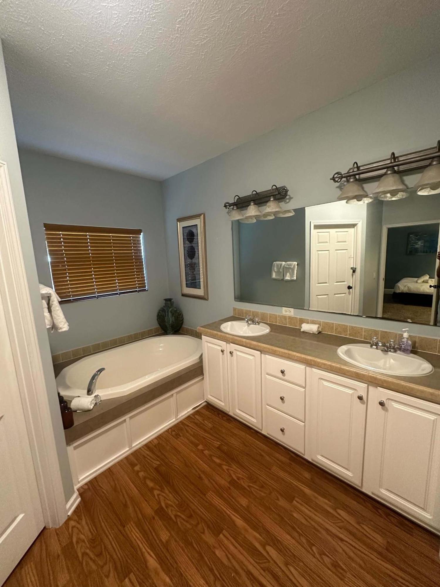 Cam'S Coastal Cottage- Nas Pensacola, Close To Beach Esterno foto